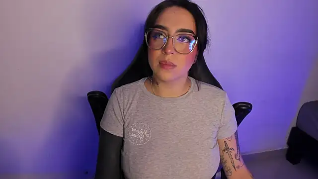 AnnikaMerliahh  online show from October 2025 03:37:01 AM