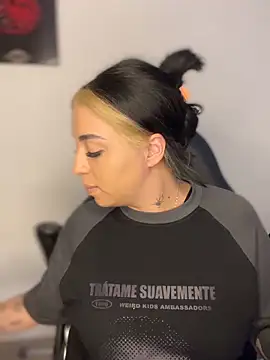 AnnikaMerliahh  online show from October 2025 09:22:01 PM