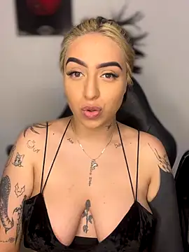 AnnikaMerliahh  online show from November 2025 09:41:01 PM