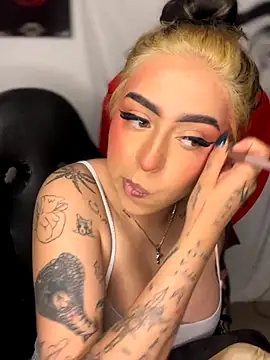 AnnikaMerliahh  online show from October 2025 03:05:02 AM