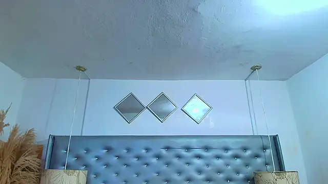 EileenBenzon online show from November 2025 06:19:01 PM