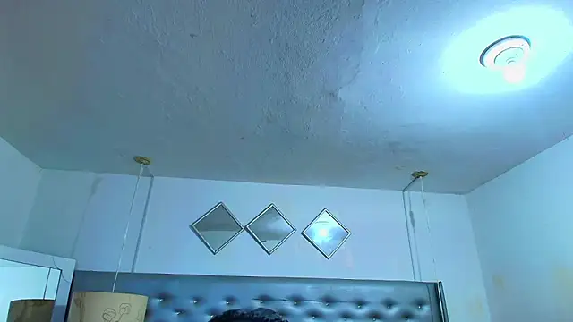 EileenBenzon online show from March 2026 04:10:01 PM