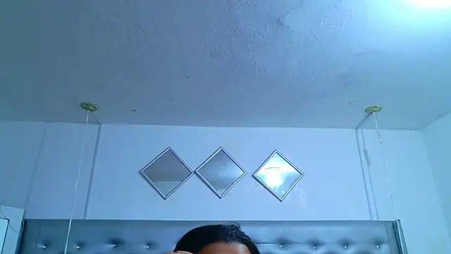EileenBenzon online show from April 2026 03:44:01 AM