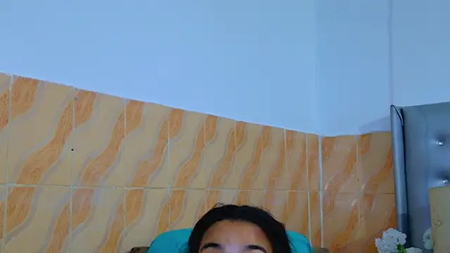 EileenBenzon online show from May 2026 03:43:02 PM