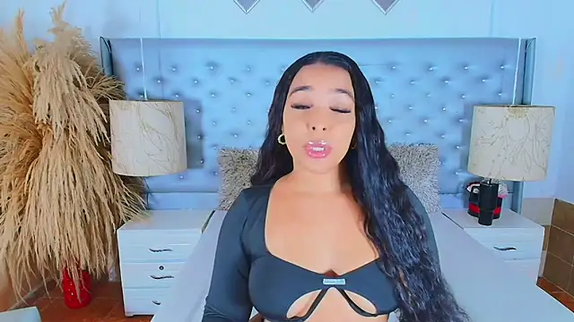 EileenBenzon online show from September 2025 04:16:01 PM