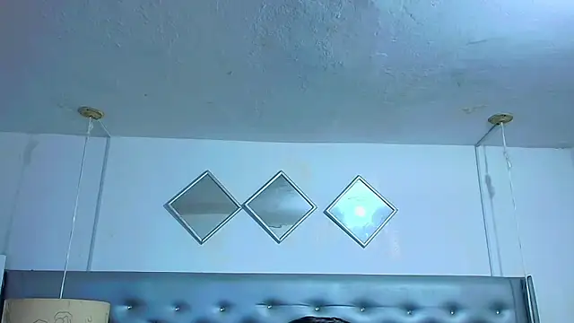 EileenBenzon online show from March 2026 03:32:02 PM