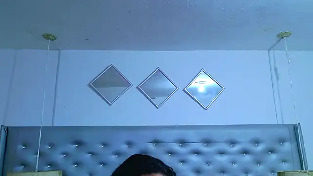 EileenBenzon online show from May 2026 02:14:01 PM