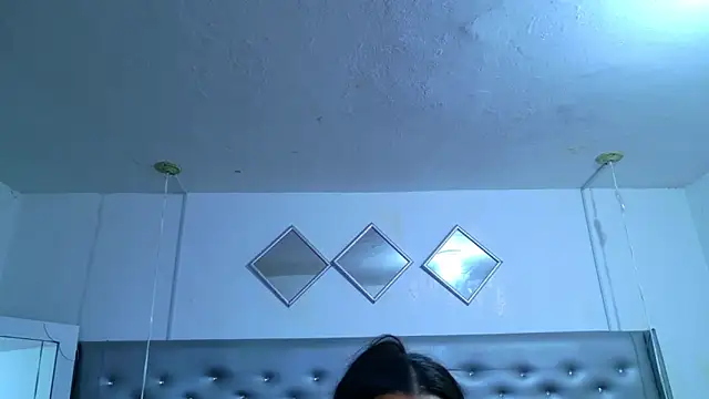 EileenBenzon online show from April 2026 04:39:01 AM