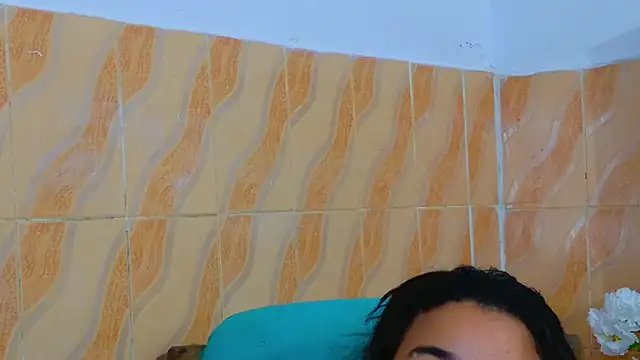EileenBenzon online show from May 2026 02:03:01 PM