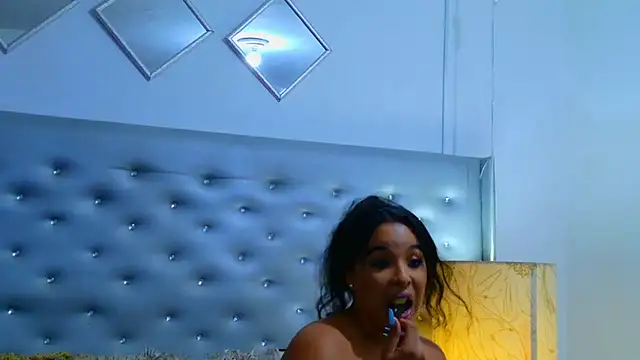 EileenBenzon online show from July 2026 03:29:02 PM