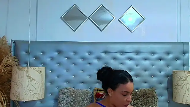 EileenBenzon online show from October 2025 01:44:01 PM