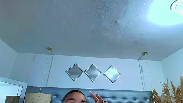 EileenBenzon online show from February 2026 01:22:02 PM