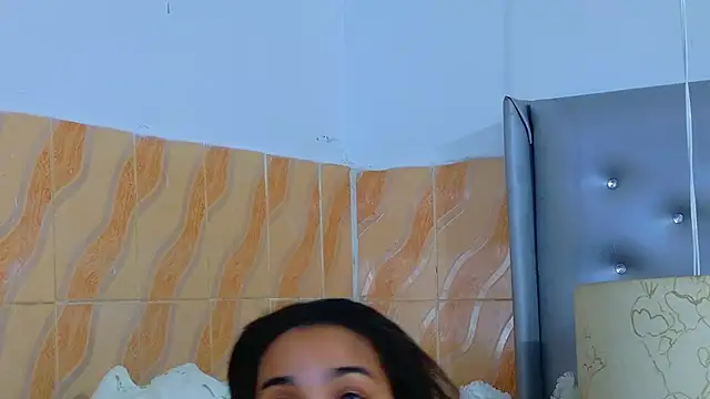 EileenBenzon online show from May 2026 04:08:01 AM