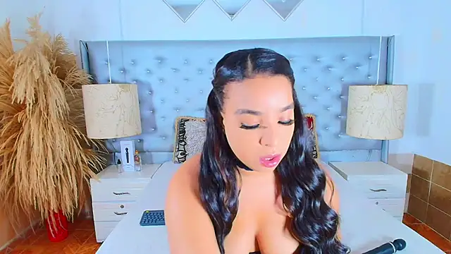 EileenBenzon online show from October 2025 03:07:01 AM