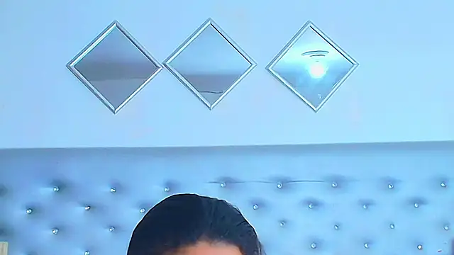 EileenBenzon online show from October 2025 02:27:02 PM