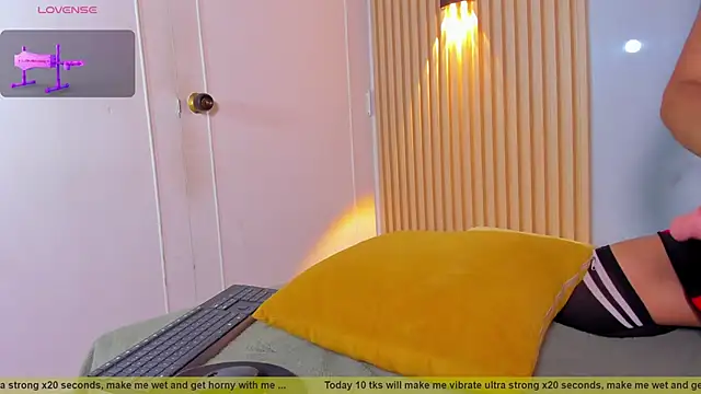 Lil eva2 online show from September 2025 07:25:02 PM
