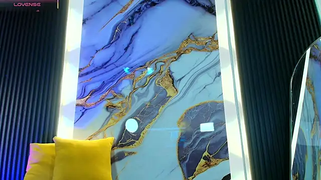 Lil eva2 online show from December 2025 07:30:01 PM