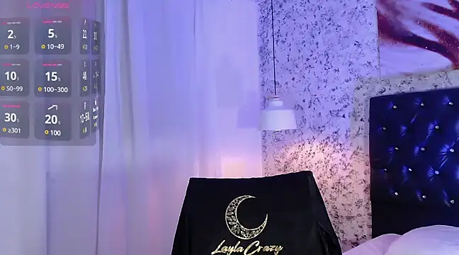 Layla crazybaby  online show from December 2024 08:25:02 PM