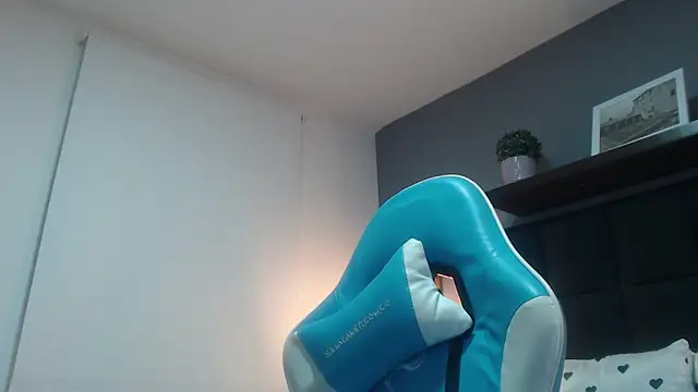 noaah brown online show from March 2025 12:12:01 PM