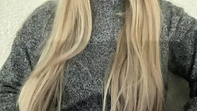 YourGreekAnna online show from November 2025 10:15:02 PM