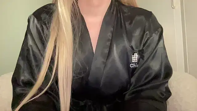 YourGreekAnna online show from March 2026 04:23:01 PM