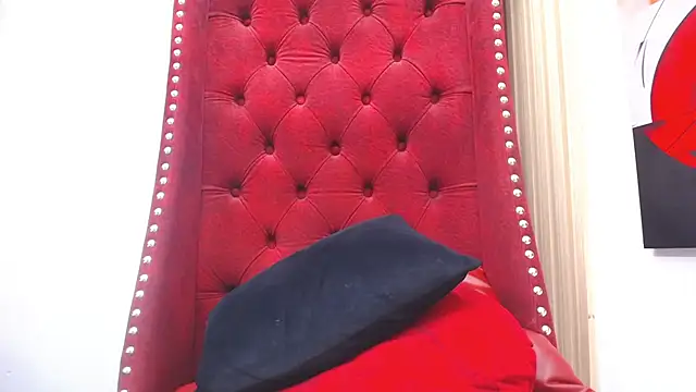 Snapshot of BiancaAntonelli chatting on April 2026 02:29:01 PM BiancaAntonelli online show from April 2026 02:29:01 PM