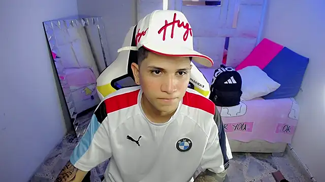 Snapshot of Brayan_lopezz chatting on December 2025 02:11:01 PM Brayan lopezz online show from December 2025 02:11:01 PM