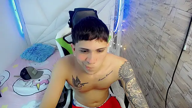 Snapshot of Brayan_lopezz chatting on January 2025 03:54:01 PM Brayan lopezz online show from January 2025 03:54:01 PM