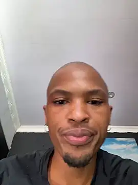 Snapshot of BlueIceCube chatting on February 2025 01:53:02 PM BlueIceCube online show from February 2025 01:53:02 PM