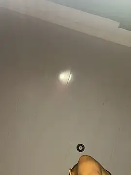 Snapshot of BlueIceCube chatting on February 2025 05:24:01 AM BlueIceCube online show from February 2025 05:24:01 AM