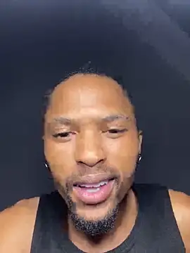 Snapshot of BlueIceCube chatting on February 2025 01:05:01 PM BlueIceCube online show from February 2025 01:05:01 PM