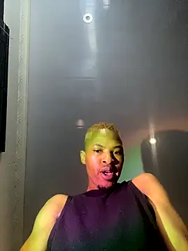 Snapshot of BlueIceCube chatting on October 2025 05:06:01 AM BlueIceCube online show from October 2025 05:06:01 AM