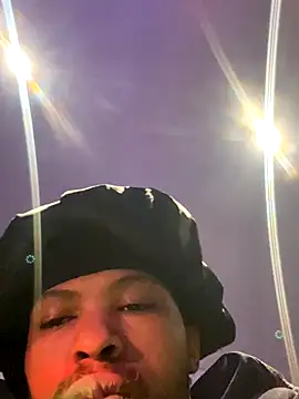 Snapshot of BlueIceCube chatting on September 2025 07:27:01 PM BlueIceCube online show from September 2025 07:27:01 PM