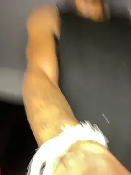 Snapshot of BlueIceCube chatting on March 2025 05:57:02 AM BlueIceCube online show from March 2025 05:57:02 AM