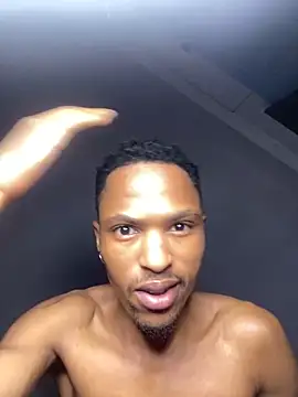 Snapshot of BlueIceCube chatting on January 2025 06:27:01 AM BlueIceCube online show from January 2025 06:27:01 AM