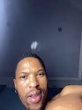 Snapshot of BlueIceCube chatting on January 2025 04:58:02 AM BlueIceCube online show from January 2025 04:58:02 AM