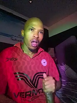 Snapshot of BlueIceCube chatting on November 2025 04:30:01 AM BlueIceCube online show from November 2025 04:30:01 AM