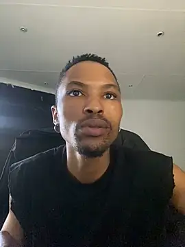 Snapshot of BlueIceCube chatting on January 2025 08:41:01 AM BlueIceCube online show from January 2025 08:41:01 AM