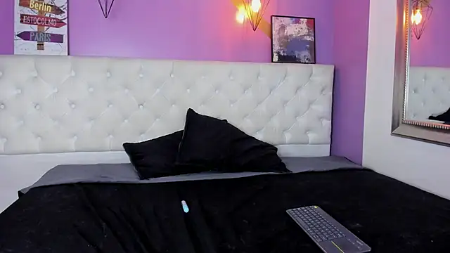 Snapshot of Candypoppy77 chatting on January 2025 11:24:01 PM Candypoppy77 online show from January 2025 11:24:01 PM