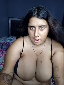 andreinabigtits online show from October 2025 06:52:02 PM