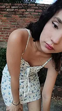 Snapshot of sweet_outdoor_charm chatting on December 2025 07:52:02 PM sweet outdoor charm online show from December 2025 07:52:02 PM