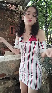 sweet outdoor charm online show from April 2026 02:52:01 PM