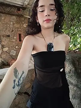 Snapshot of sweet_outdoor_charm chatting on June 2026 03:40:01 PM sweet outdoor charm online show from June 2026 03:40:01 PM