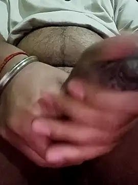 Snapshot of random_1210 chatting on November 2025 04:29:01 PM random 1210 online show from November 2025 04:29:01 PM