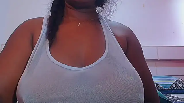 GREATNIPLES online show from November 2025 01:22:01 PM