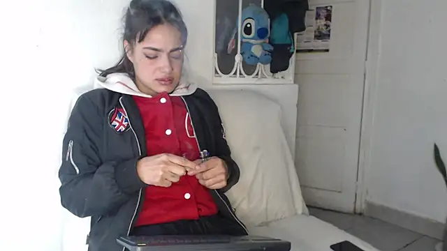 skinny sweet2411 online show from October 2025 11:39:01 PM