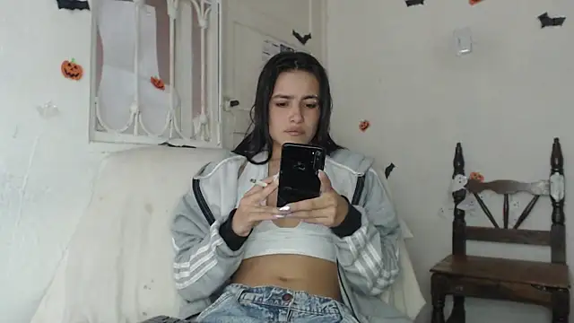 skinny sweet2411 online show from November 2025 02:21:02 PM