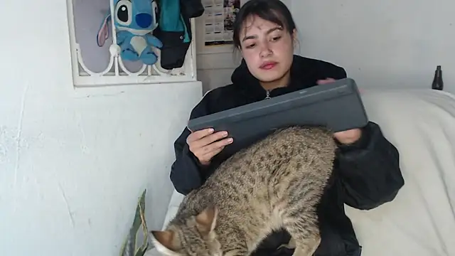 skinny sweet2411 online show from October 2025 08:17:02 PM