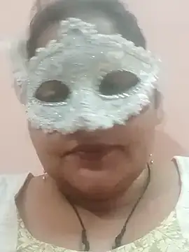 Snapshot of seemi_bhabhi chatting on March 2025 03:57:02 PM seemi bhabhi online show from March 2025 03:57:02 PM