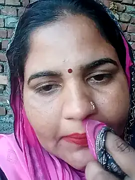 Snapshot of seemi_bhabhi chatting on March 2025 12:12:01 PM seemi bhabhi online show from March 2025 12:12:01 PM